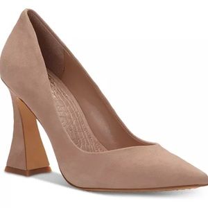 New Vince Camuto VC-AKENTA Pump Block Heel Size 9 Beige True Suede